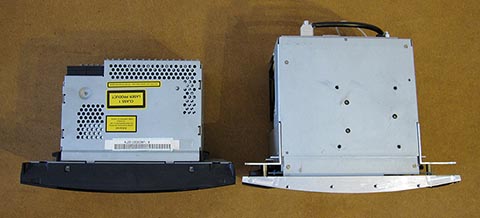 Montierte Geräte und Computer, Ansicht von oben. Car-PC für Mercedes E-Klasse, W211, Audio 20.